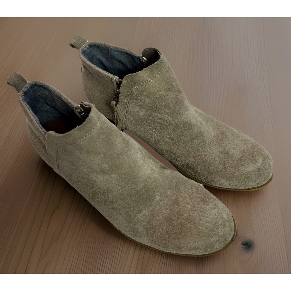 Toms Deia Ankle Bootie Women's Size 8.5 Taupe Suede Leather Side Zip Spring
